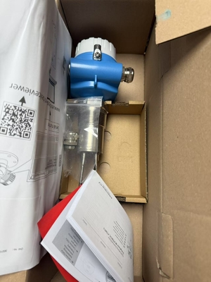 Endress+Hauser Soliphant FTM50 Series Point Level Switch Switch Level Switch, Flush Mount, Aluminium, Polyester, Karet FTM50-2GG2A4A32AA